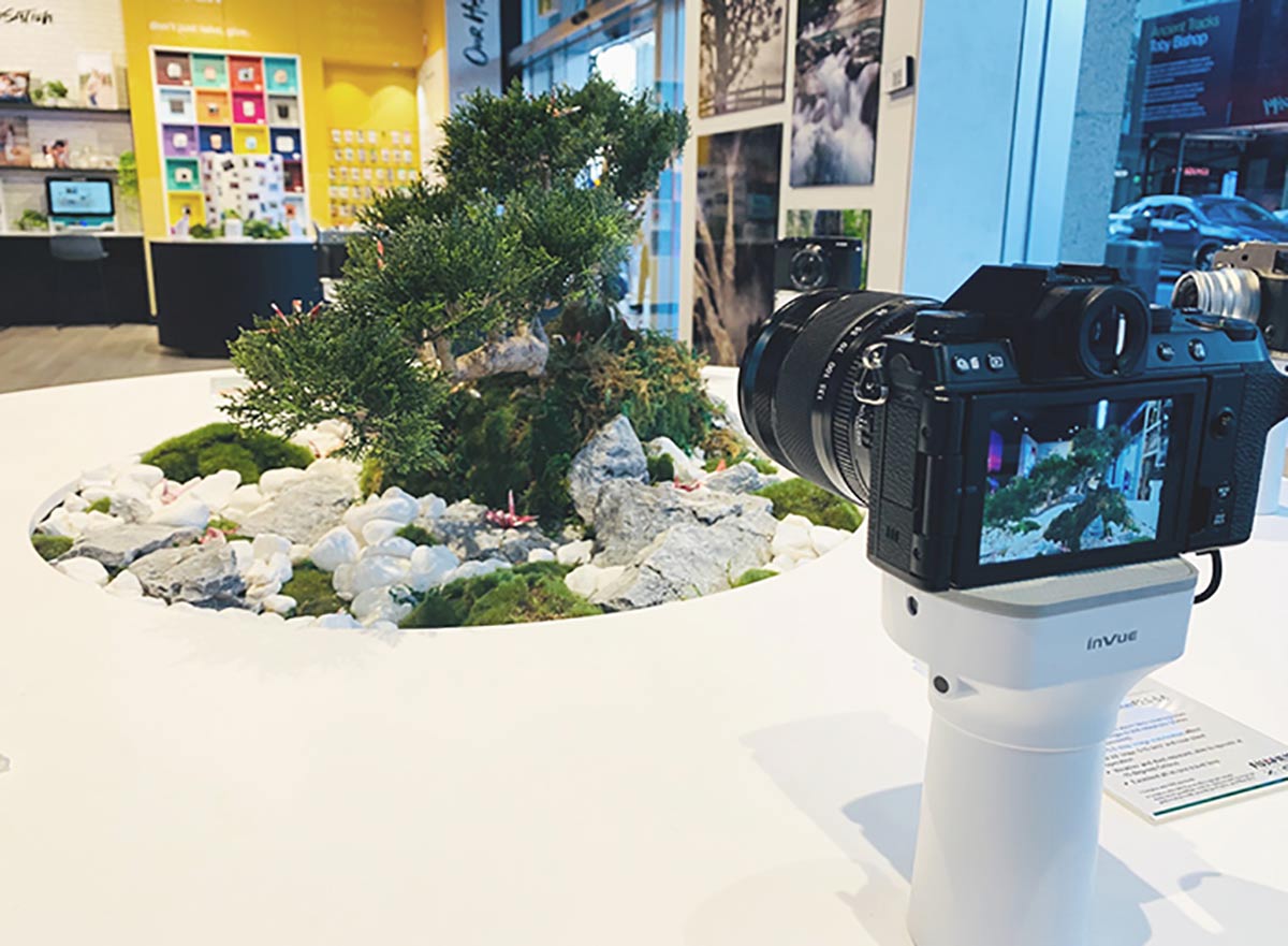 Fujifilm store with OnePOD Camera solution