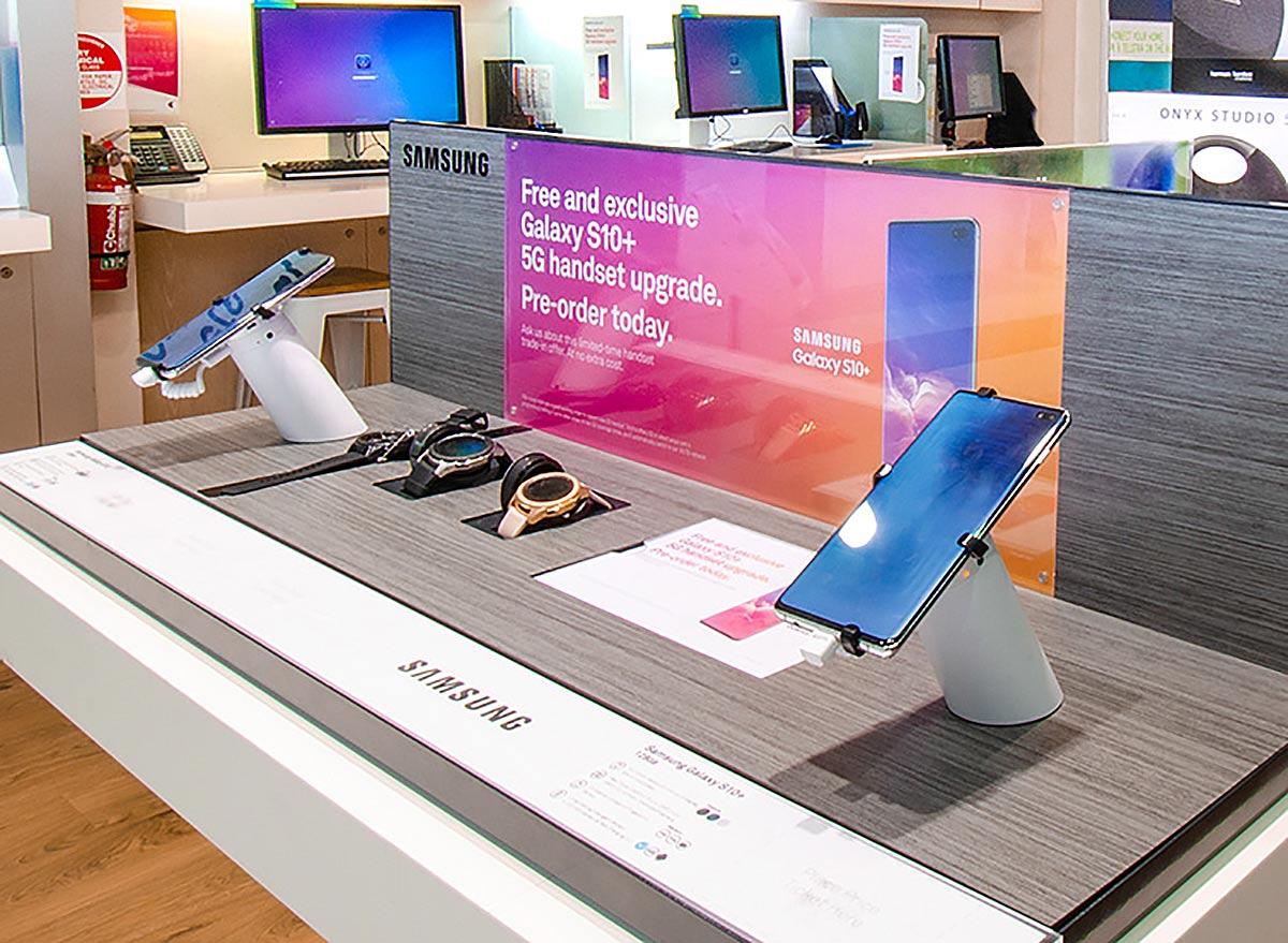 Telstra, Epping Victoria, phone security stand installation