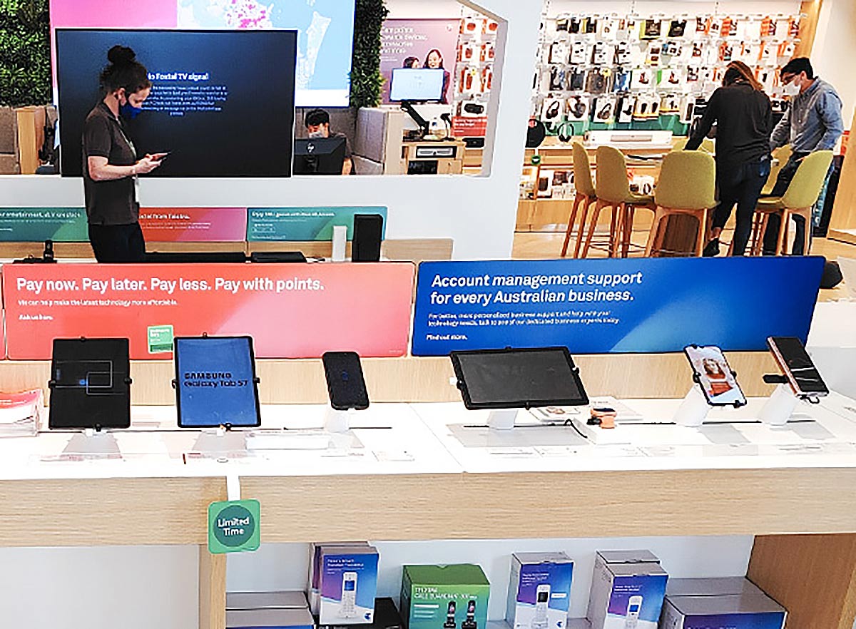 telstra queen street mall brisbane sabel case study, telecommunication store, phones and tablets on display
