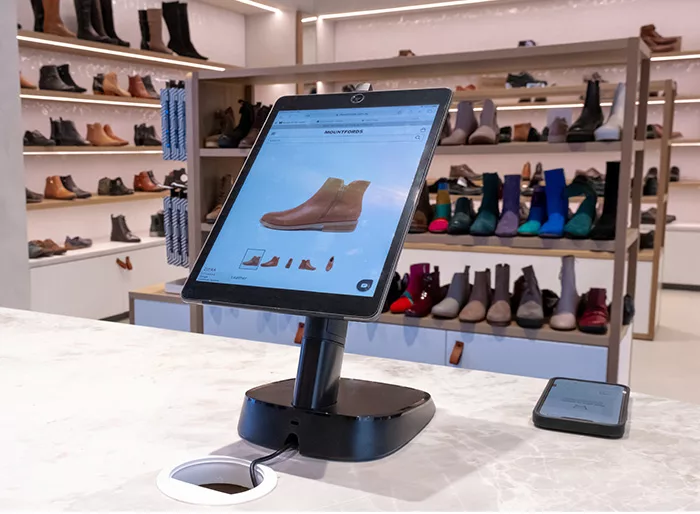 Munro_Footwear_Group_tablet_stand_rotation